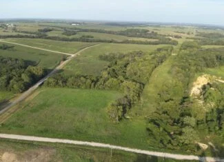 95 Acres m/l Hunting Farm with Income