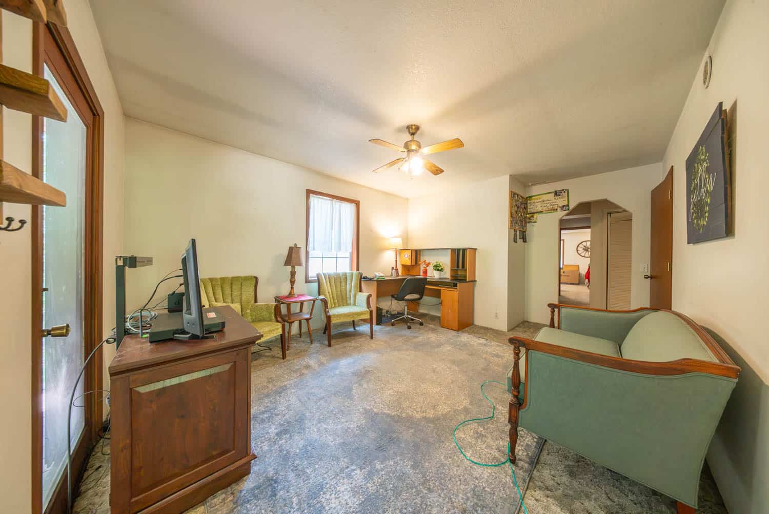 284 Hoot Owl Lane, Caulfield, Missouri 65626