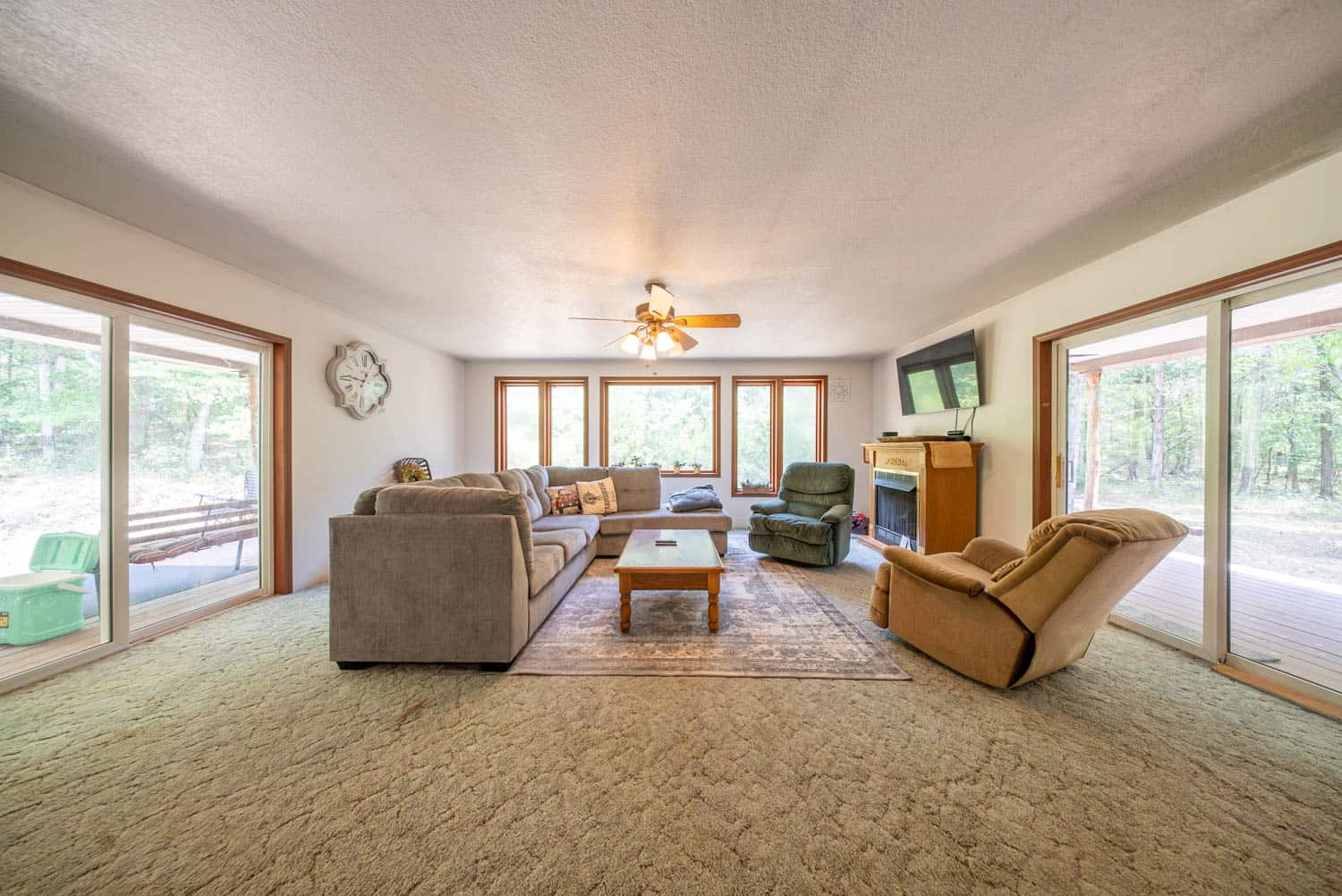 284 Hoot Owl Lane, Caulfield, Missouri 65626