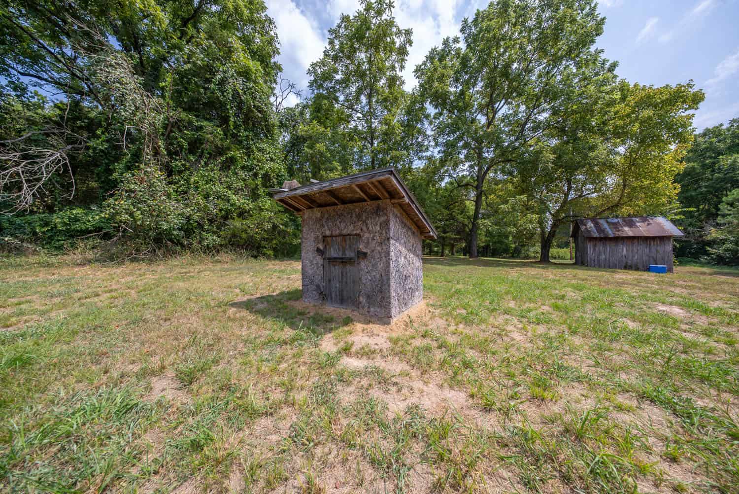 284 Hoot Owl Lane, Caulfield, Missouri 65626