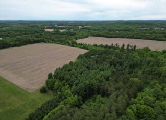 122+/- acre outdoor paradise in Waushara County WI