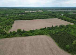122+/- acre outdoor paradise in Waushara County WI