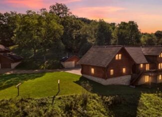 96.25-Acre Log Home, Pasture & Recreational Estate in Grant County, Wisconsin