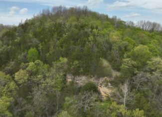 34.83-Acre Southwest Wisconsin Hunting Retreat | Viola, Wisconsin