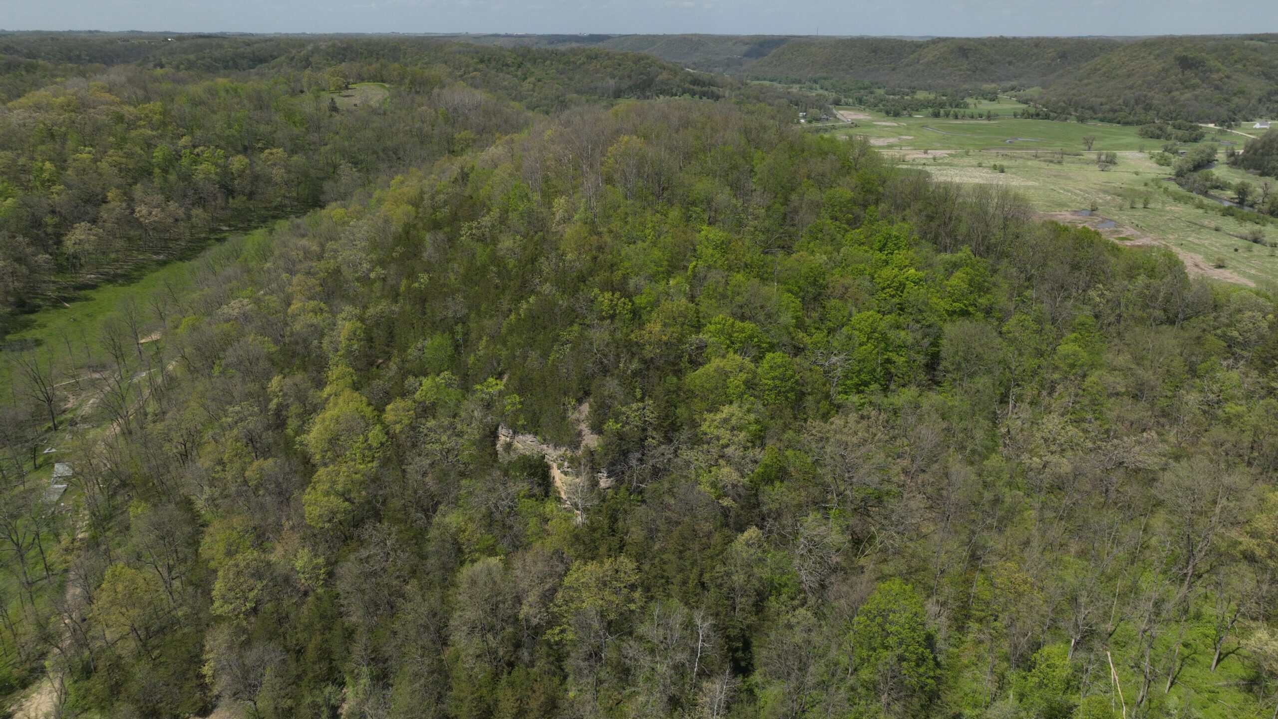 34.83-Acre Southwest Wisconsin Hunting Retreat | Viola, Wisconsin