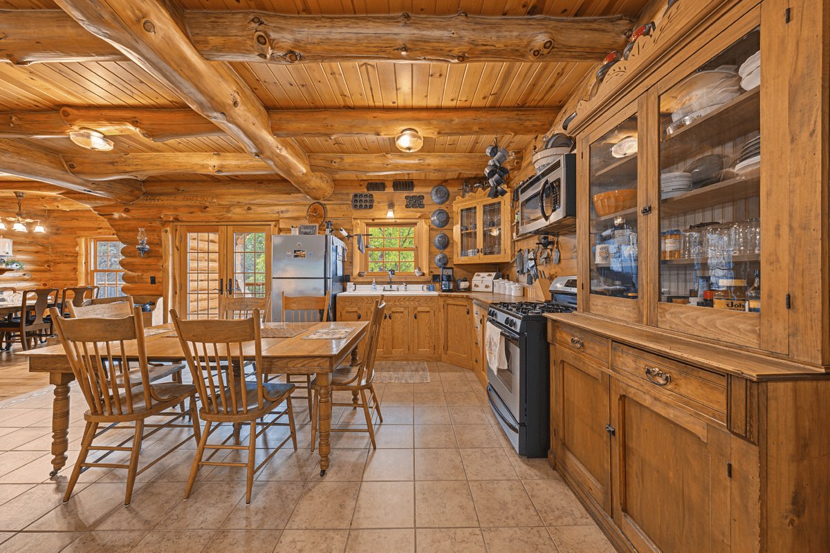 96.25-Acre Log Home, Pasture & Recreational Estate in Grant County, Wisconsin