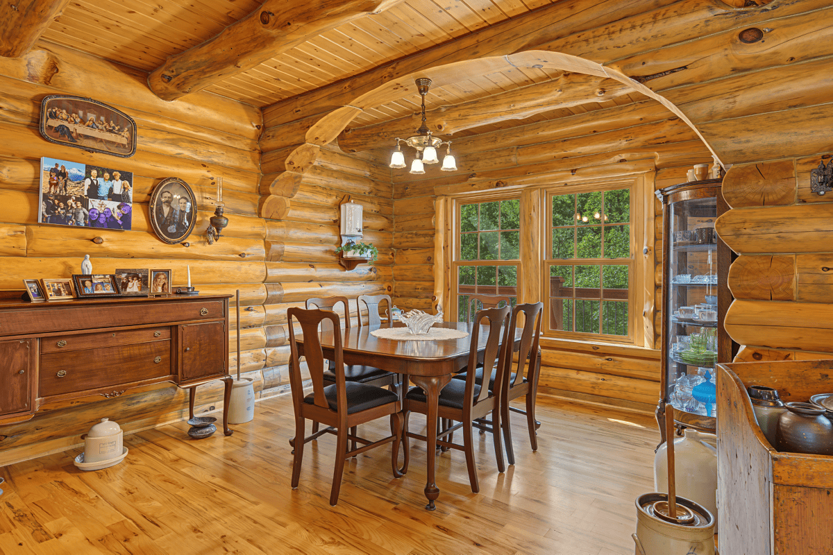 96.25-Acre Log Home, Pasture & Recreational Estate in Grant County, Wisconsin