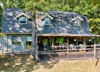 Secluded Acreage Farm and Home in Boss, Missouri