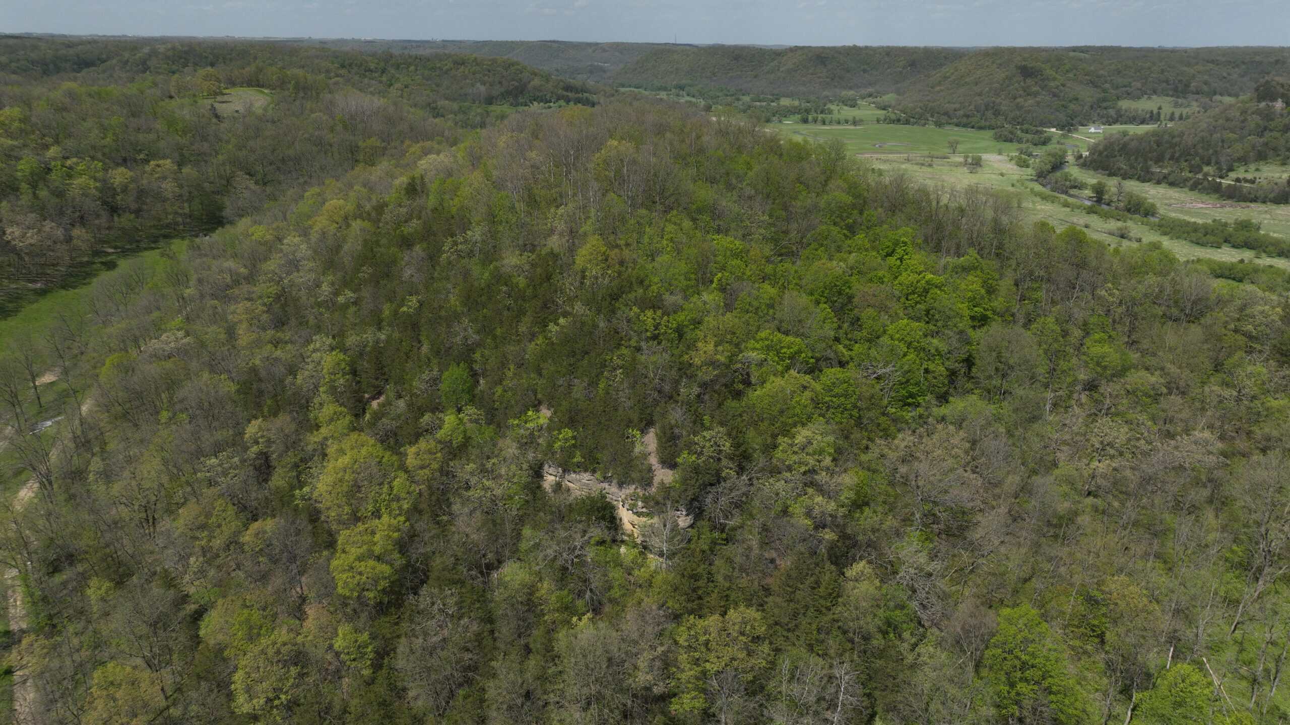34.83-Acre Southwest Wisconsin Hunting Retreat | Viola, Wisconsin