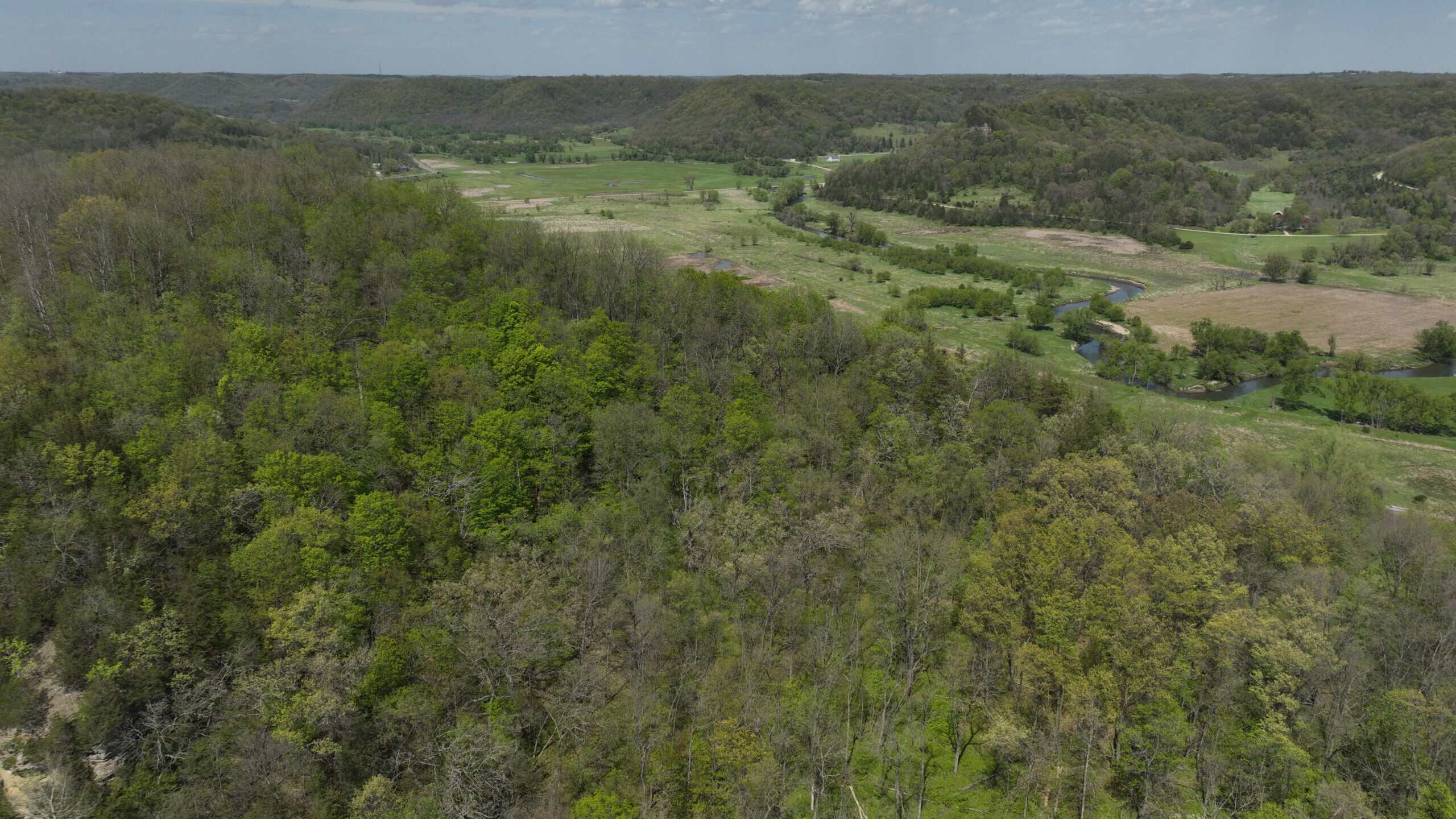 34.83-Acre Southwest Wisconsin Hunting Retreat | Viola, Wisconsin