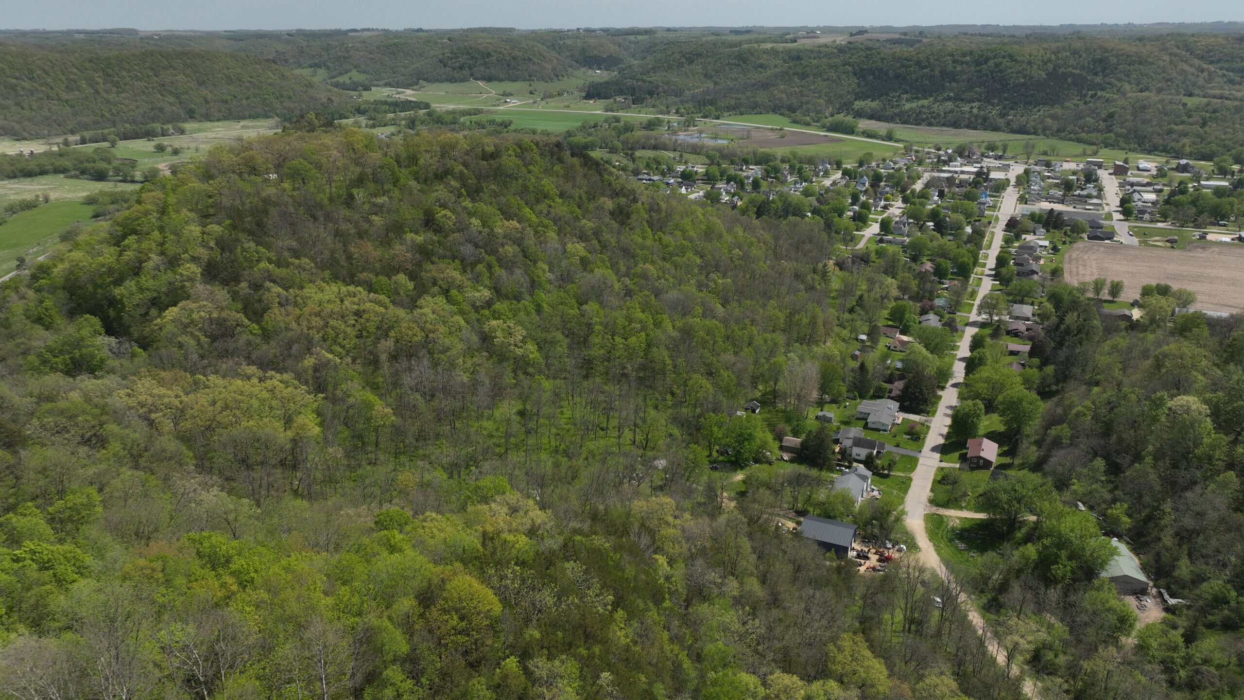 34.83-Acre Southwest Wisconsin Hunting Retreat | Viola, Wisconsin