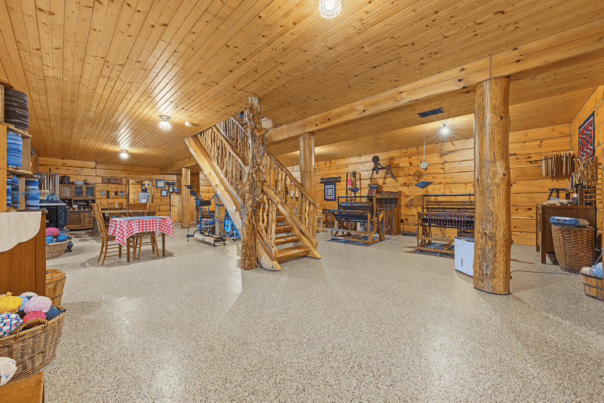 96.25-Acre Log Home, Pasture & Recreational Estate in Grant County, Wisconsin