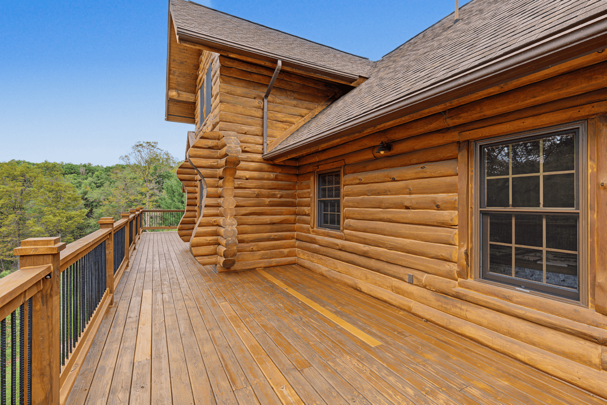 96.25-Acre Log Home, Pasture & Recreational Estate in Grant County, Wisconsin