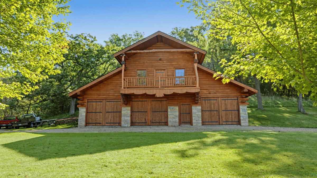 96.25-Acre Log Home, Pasture & Recreational Estate in Grant County, Wisconsin