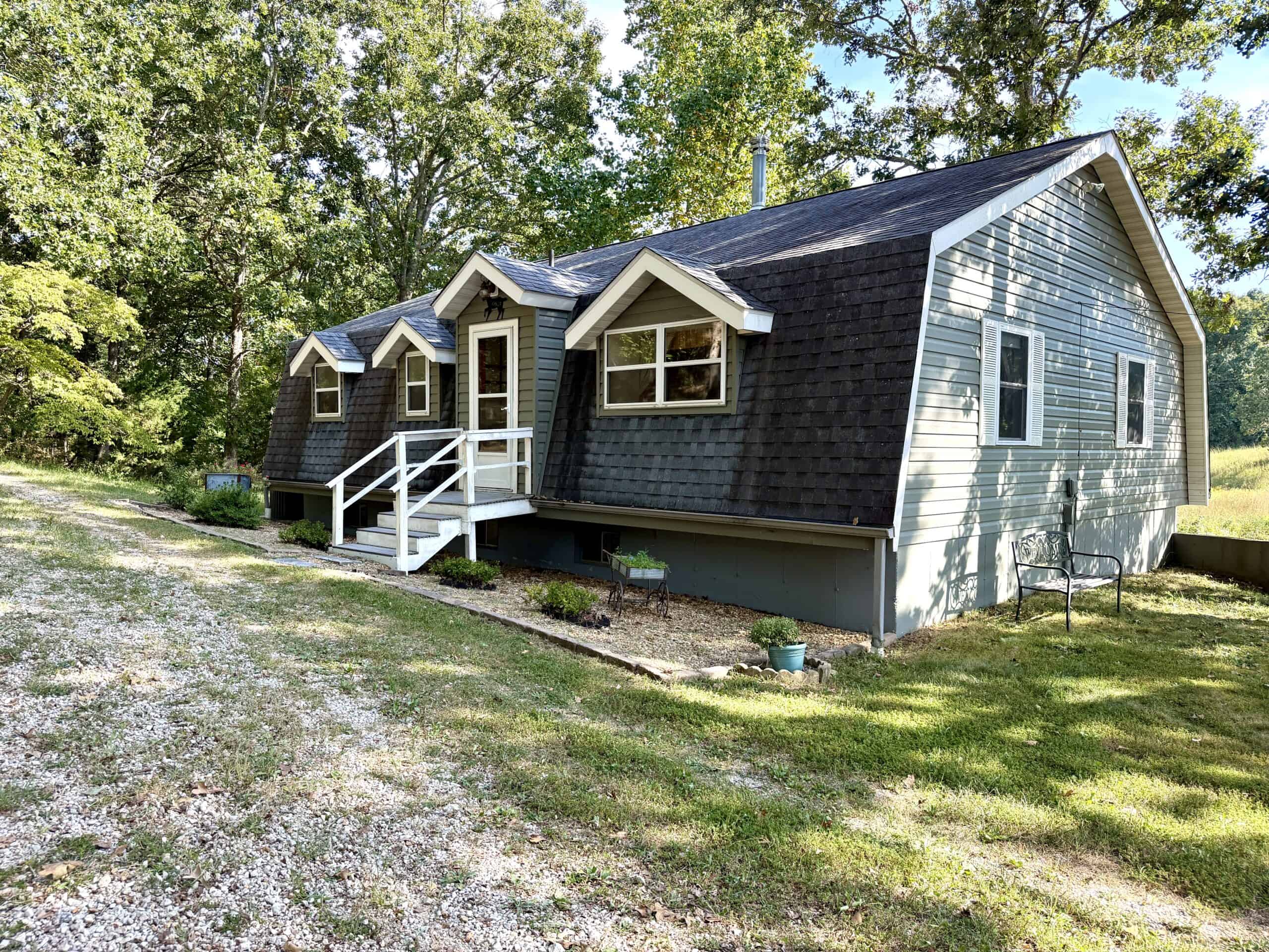 Secluded Acreage Farm and Home in Boss, Missouri