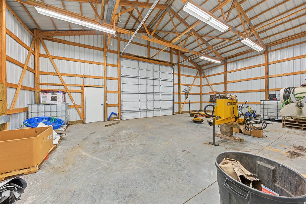 34.5± acre high-ground property in the Town of Bear Bluff
