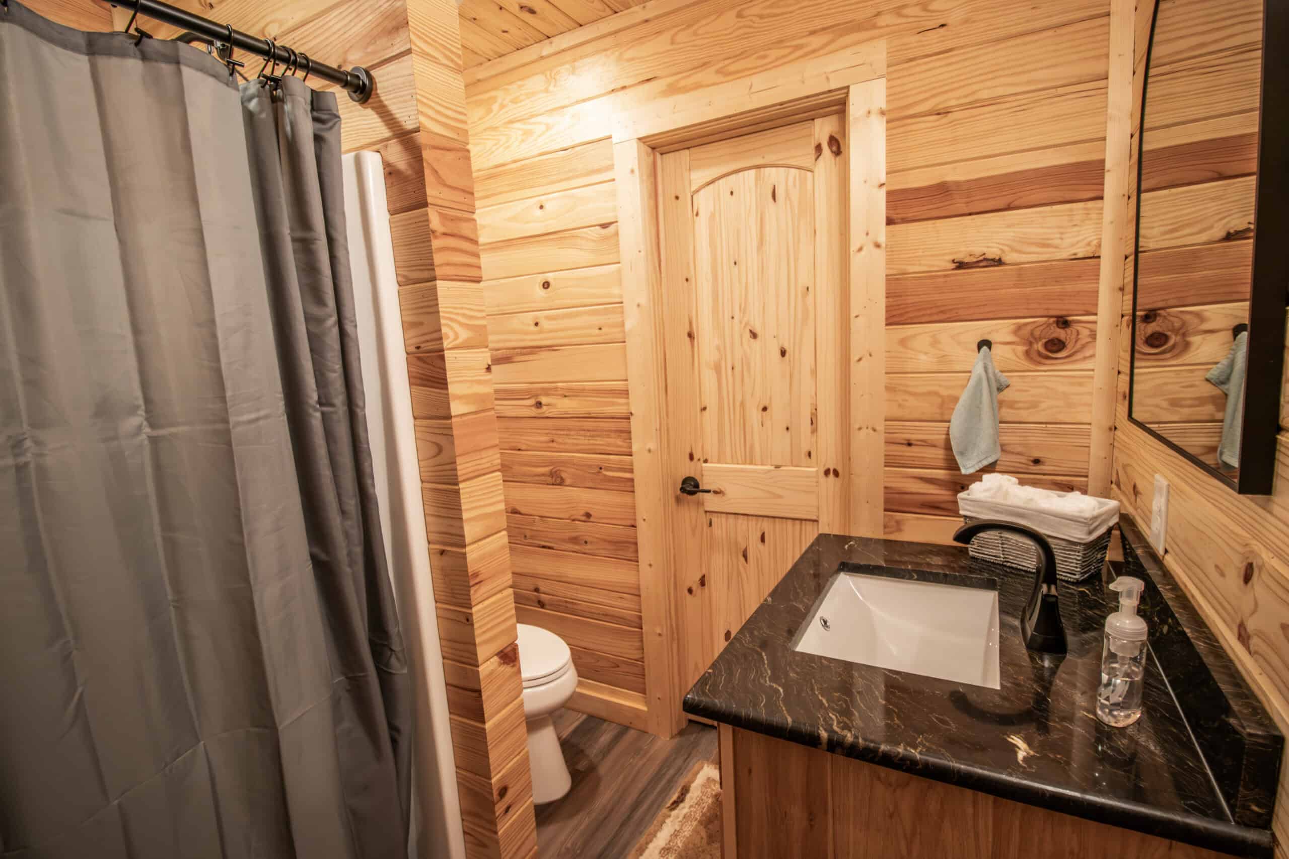 Hunting and Fishing Retreat on Sam Rayburn Lake-Zavalla, TX