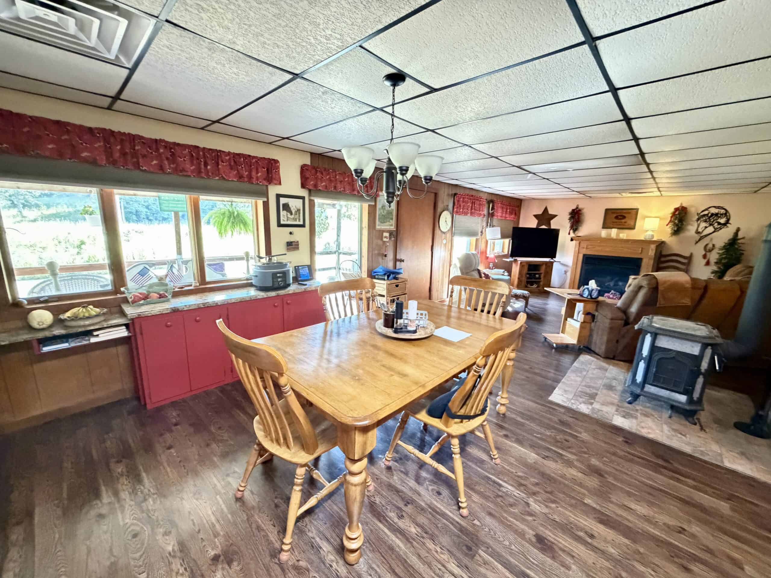 Secluded Acreage Farm and Home in Boss, Missouri