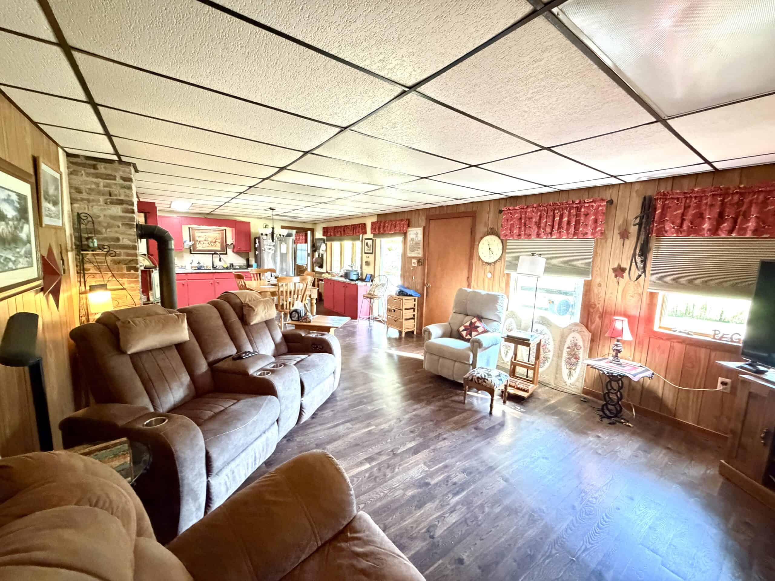 Secluded Acreage Farm and Home in Boss, Missouri