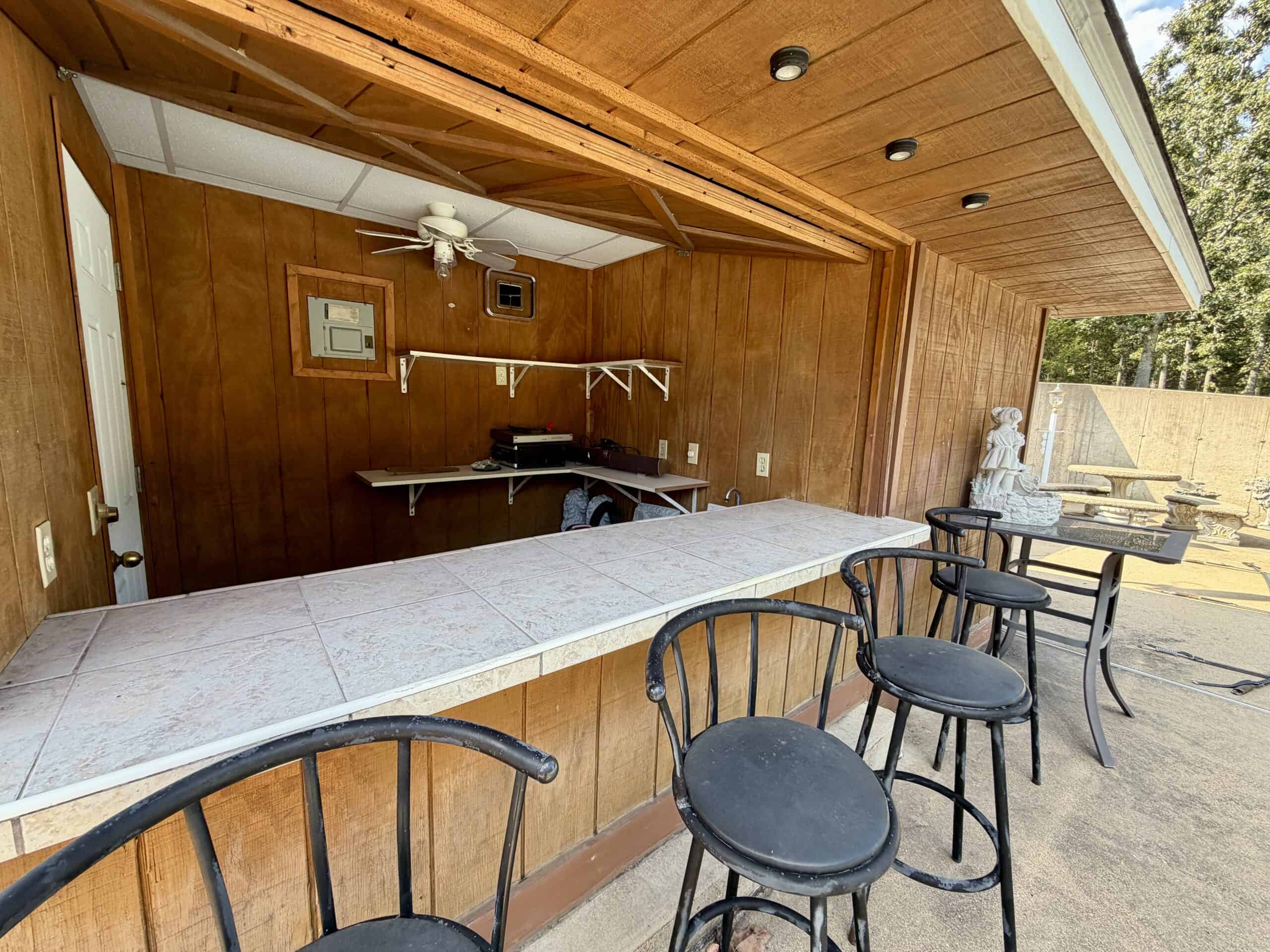 Salem, MO – 20-Acre Hunting & Recreational Retreat with Stocked Pond