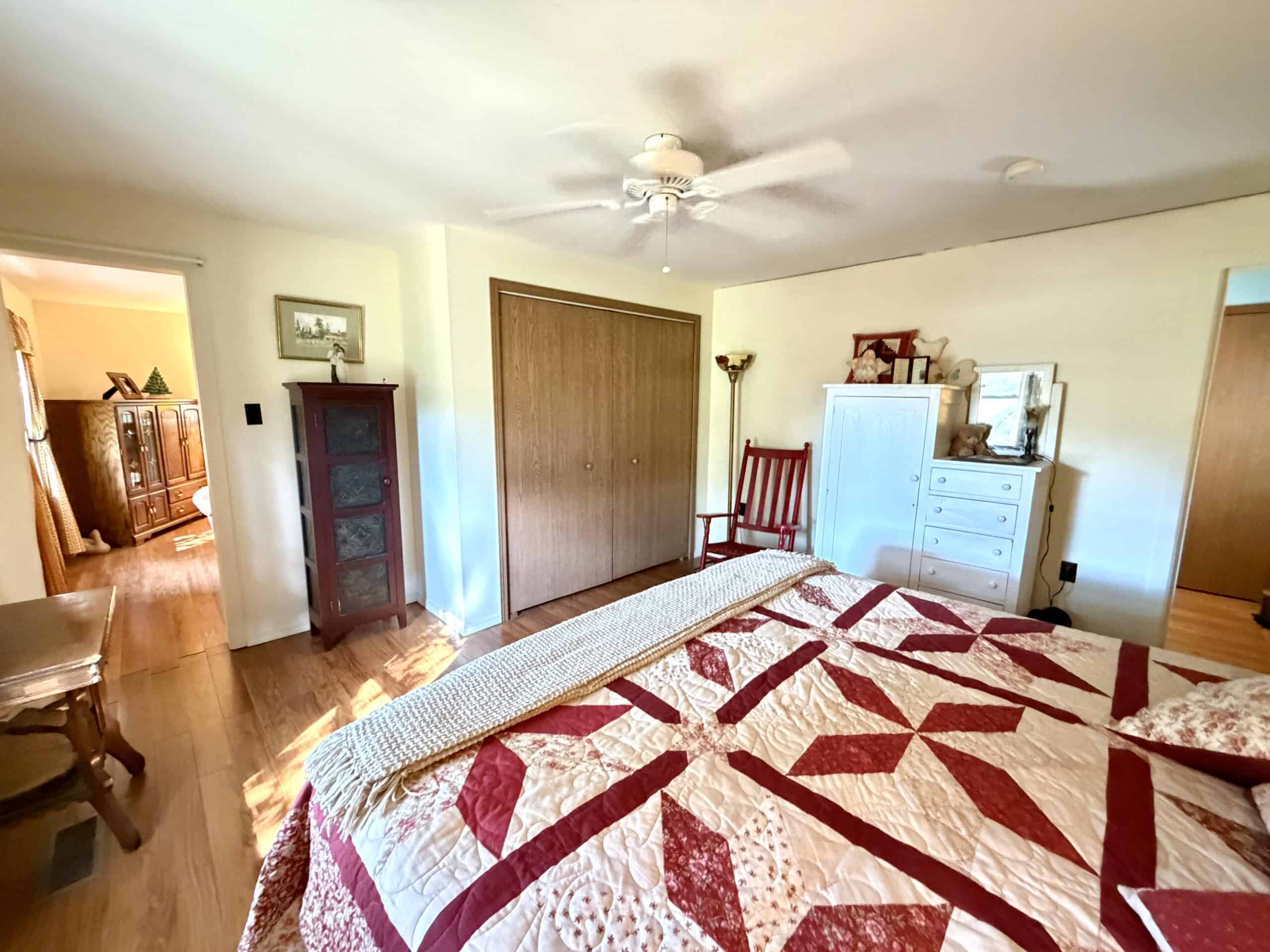 Secluded Acreage Farm and Home in Boss, Missouri