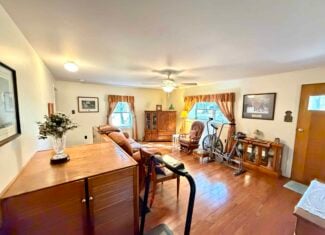 Secluded Acreage Farm and Home in Boss, Missouri
