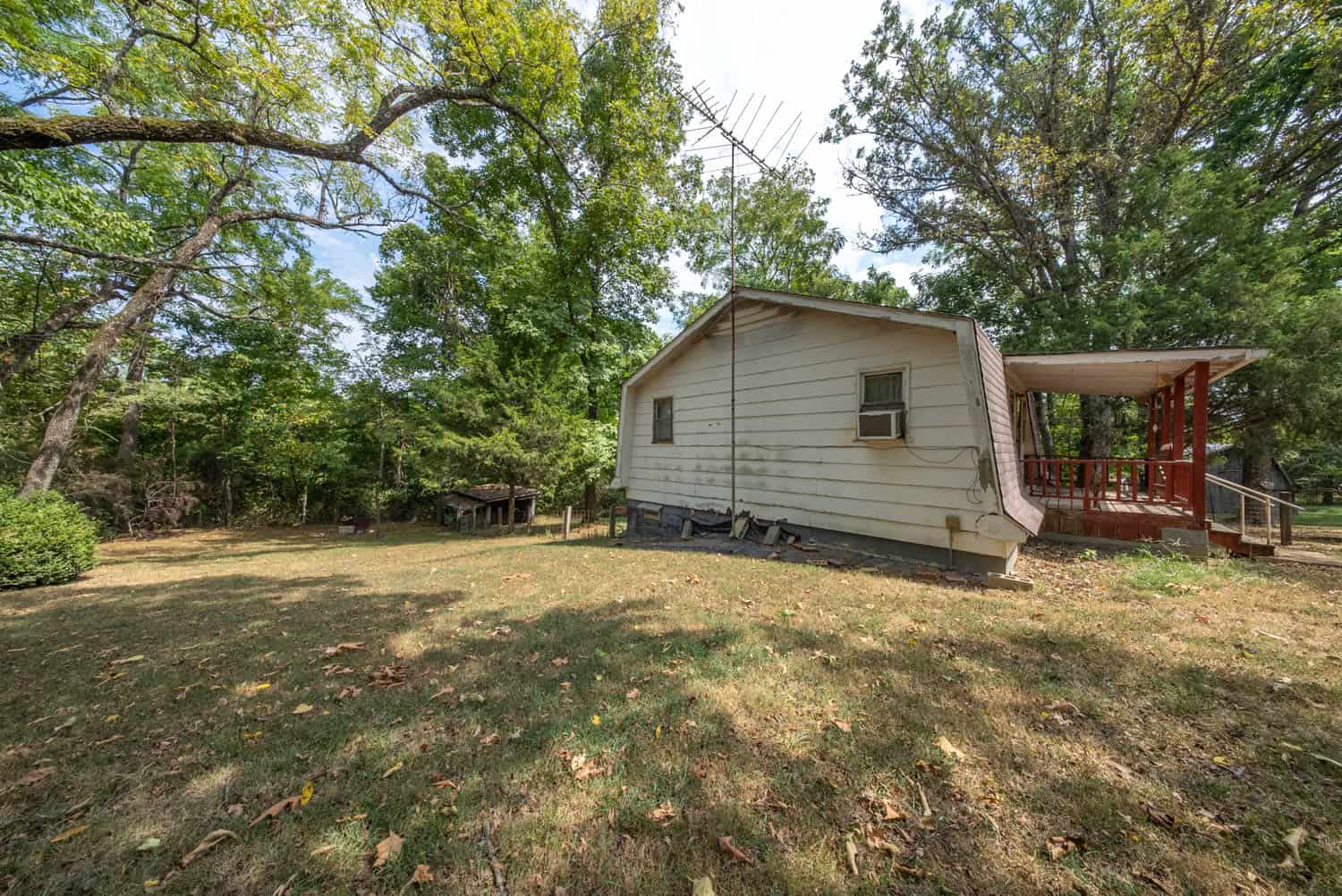 Country Home on 40 Acres for Sale in the Ozarks | Willow Springs, Missouri