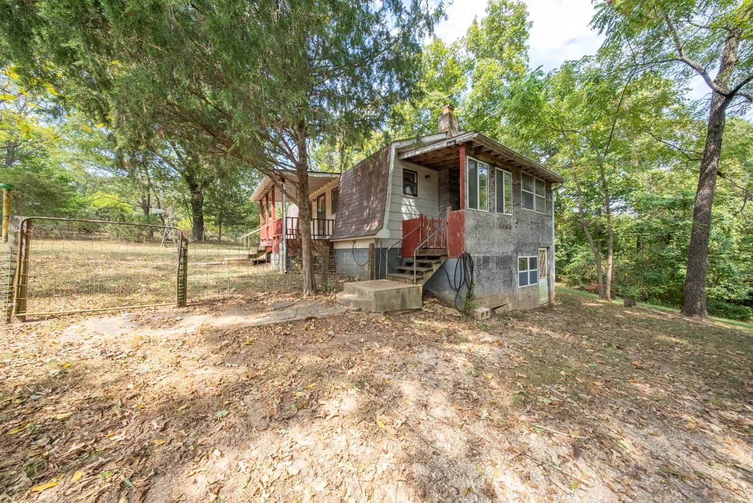 Country Home on 40 Acres for Sale in the Ozarks | Willow Springs, Missouri