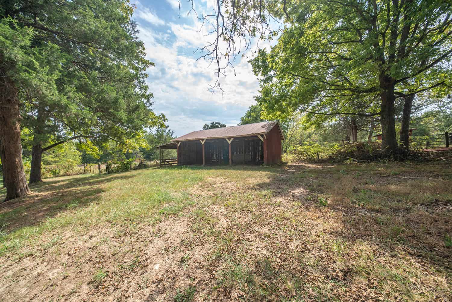 Country Home on 40 Acres for Sale in the Ozarks | Willow Springs, Missouri