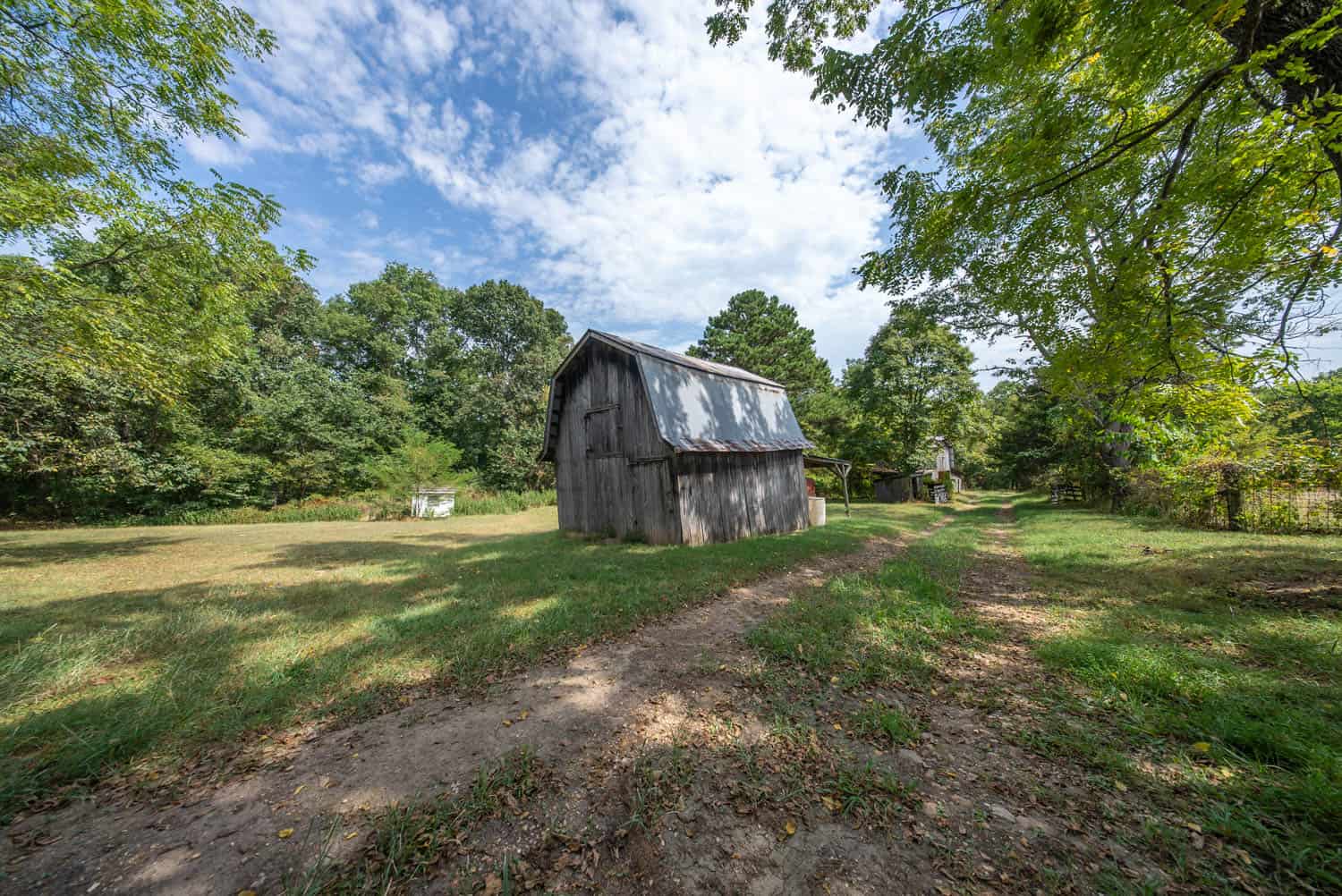 Country Home on 40 Acres for Sale in the Ozarks | Willow Springs, Missouri