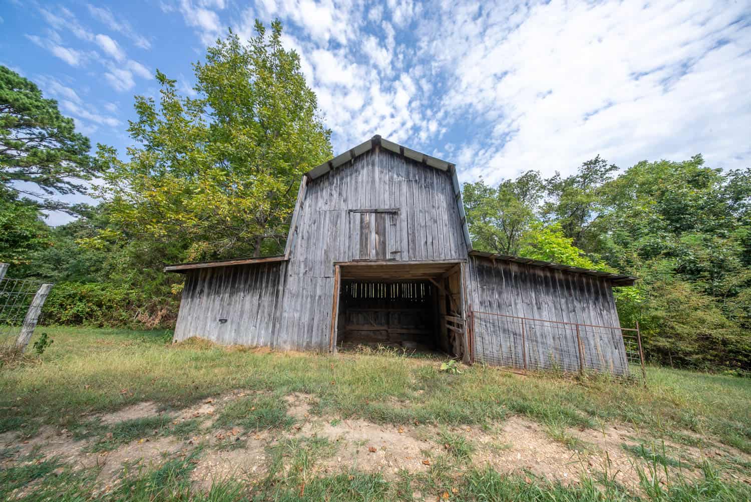 Country Home on 40 Acres for Sale in the Ozarks | Willow Springs, Missouri