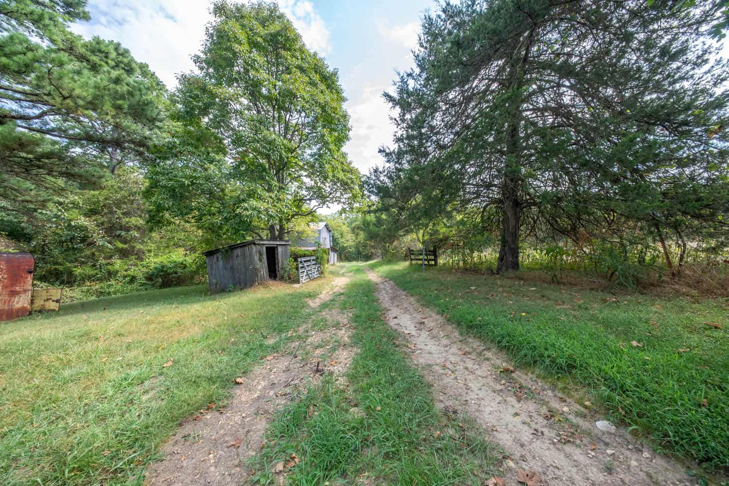 Country Home on 40 Acres for Sale in the Ozarks | Willow Springs, Missouri