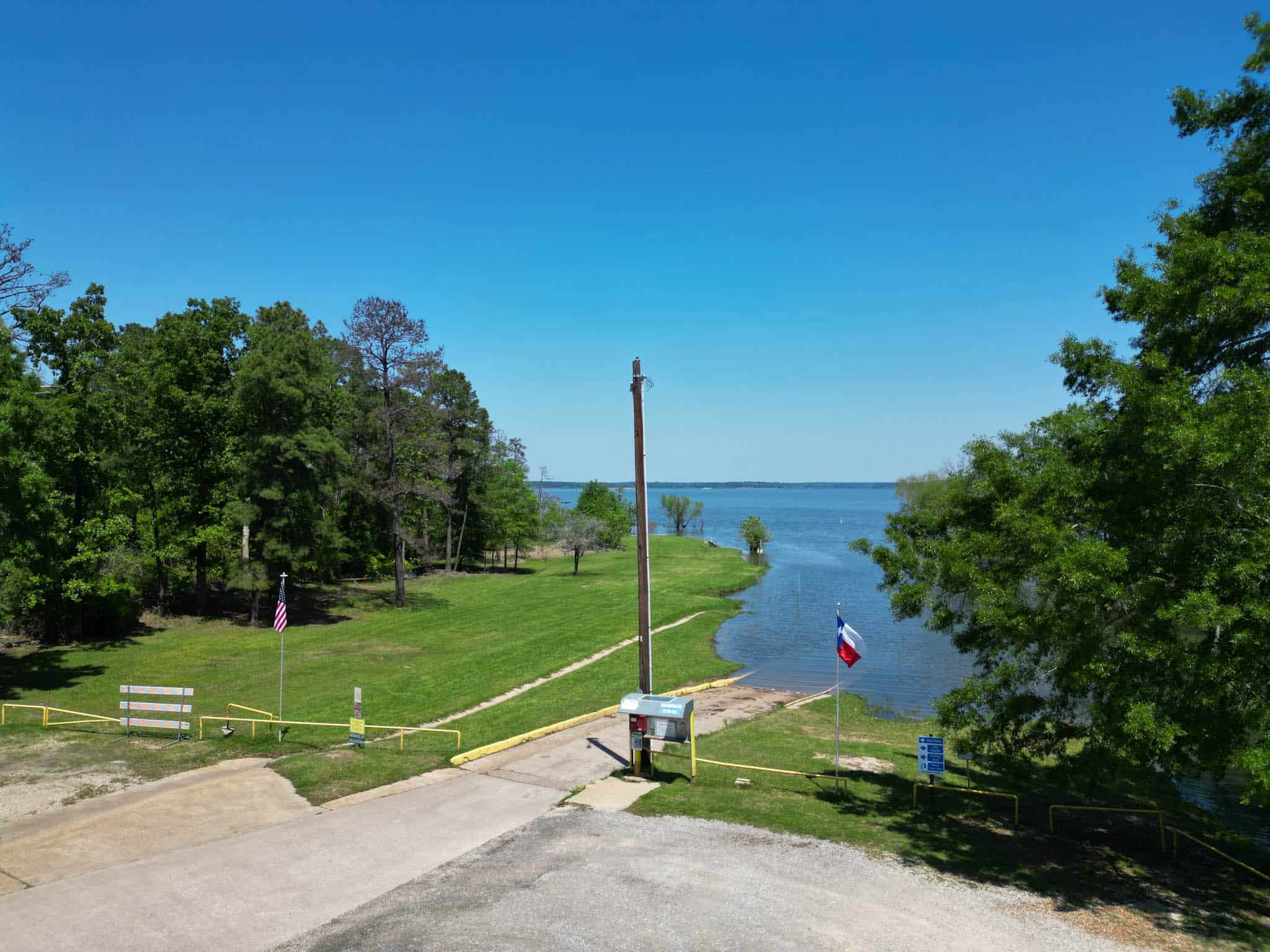 Hunting and Fishing Retreat on Sam Rayburn Lake-Zavalla, TX