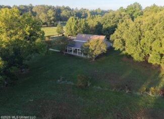 210+/- Acres and Cabin in Franklin County, MS