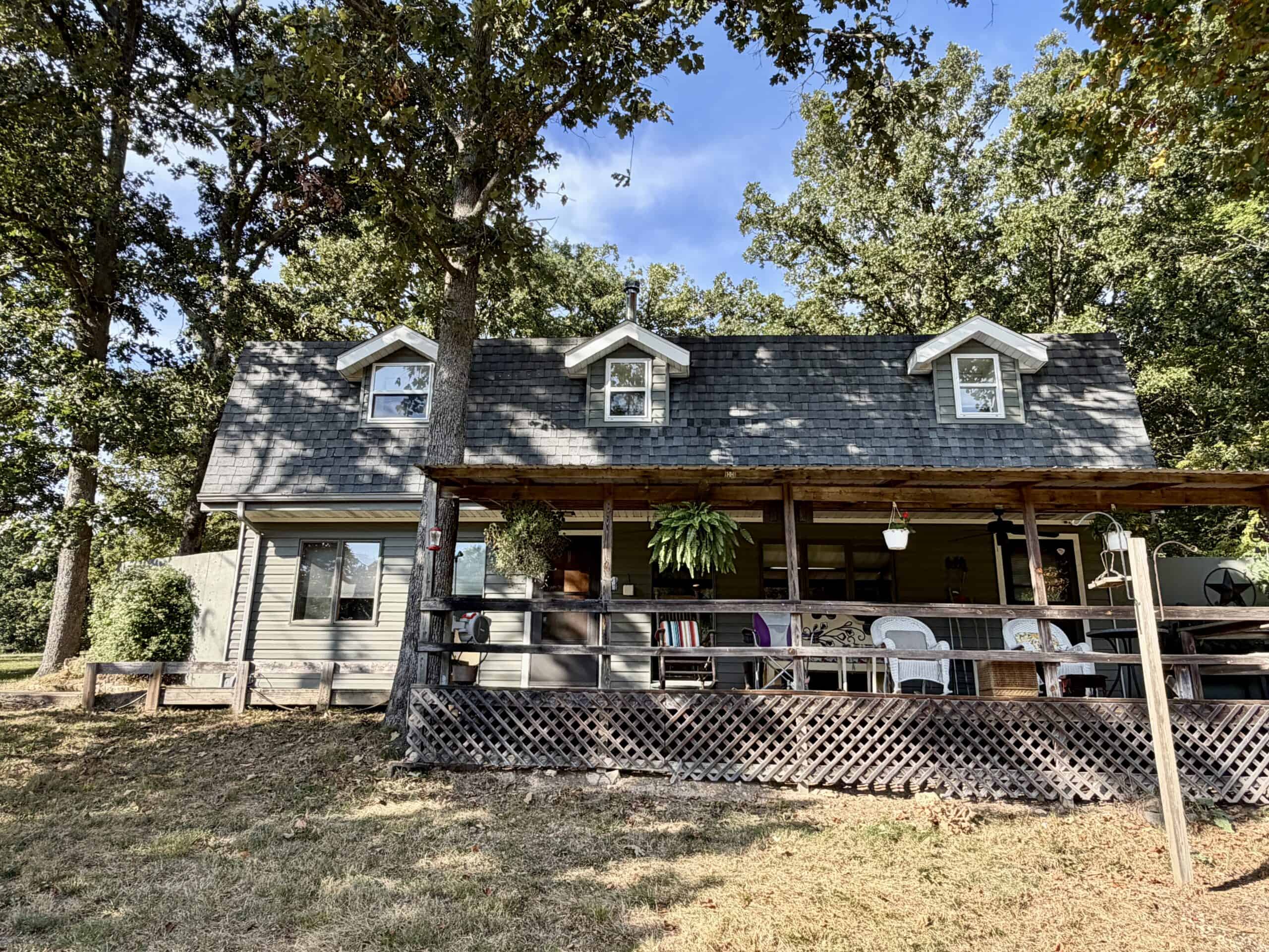 Secluded Acreage Farm and Home in Boss, Missouri