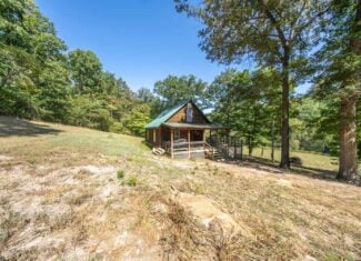 70 Acres & Hunting Cabin For Sale | The Missouri Ozarks