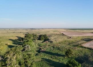 Large Acreage – Chase County Farm, Hunt and Build