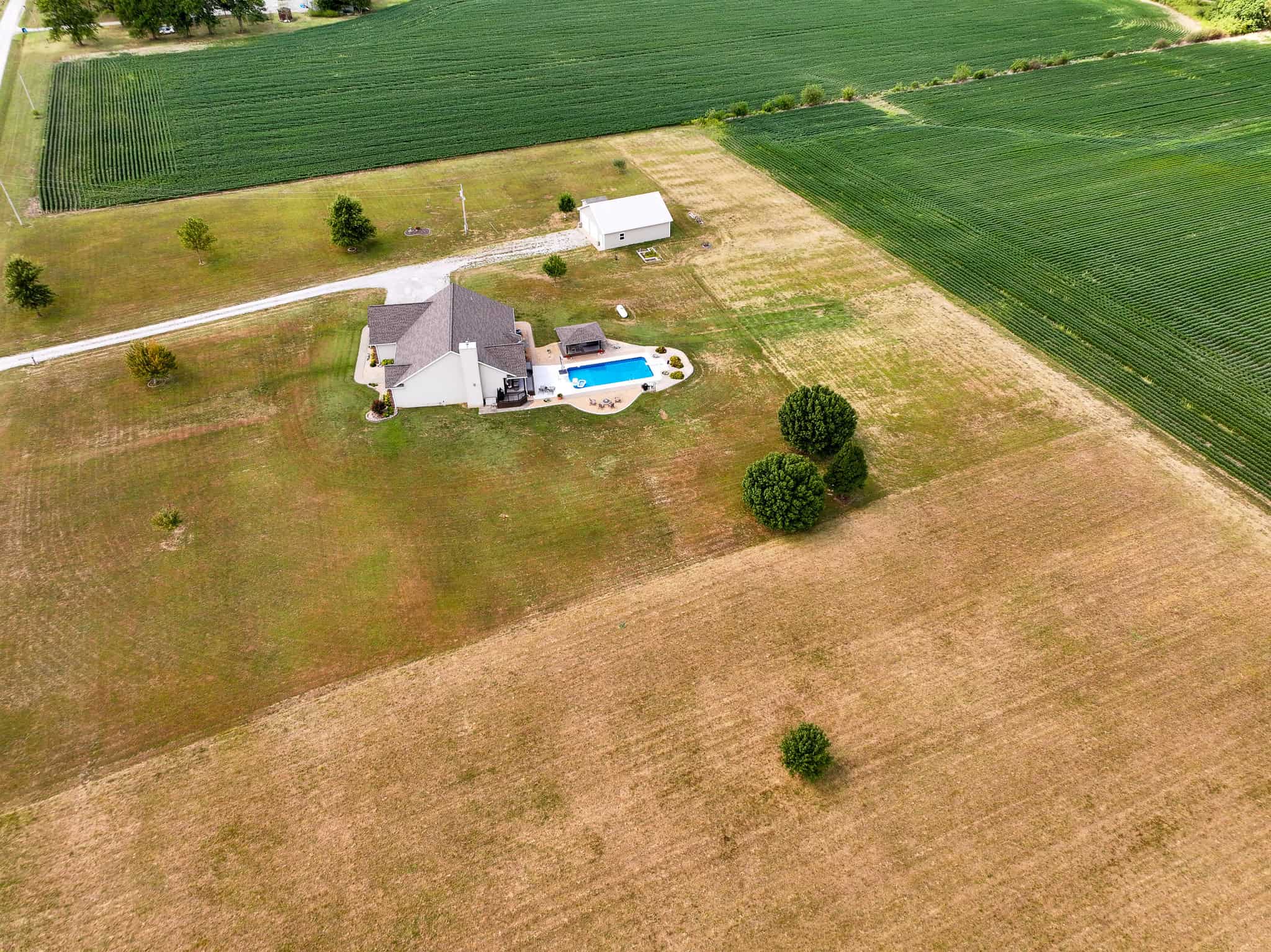 672 SW 15TH RD, LIBERAL, MO, 64762