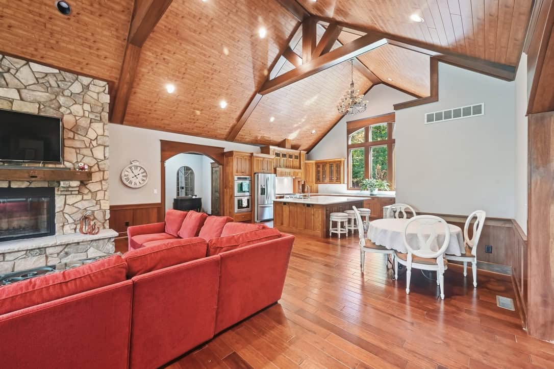 LUXURY SOUTHERN INDIANA ESTATE ON 71 ACRES WITH PRIVATE LAKE