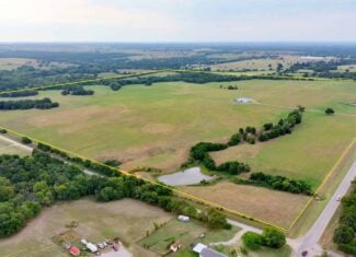 Prime Oklahoma Land With Highway Frontage & Shop For Sale