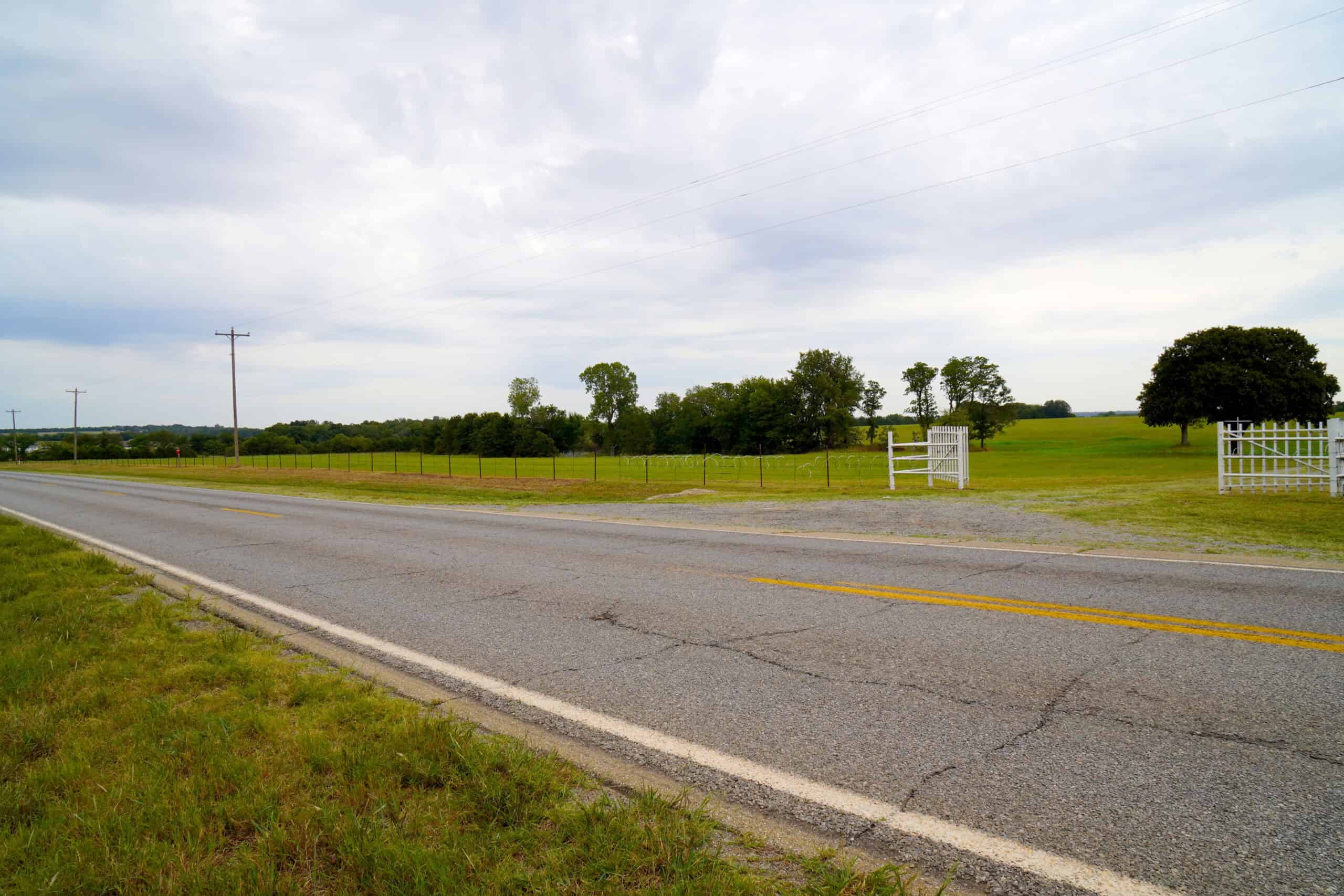 Prime Oklahoma Land With Highway Frontage & Shop For Sale