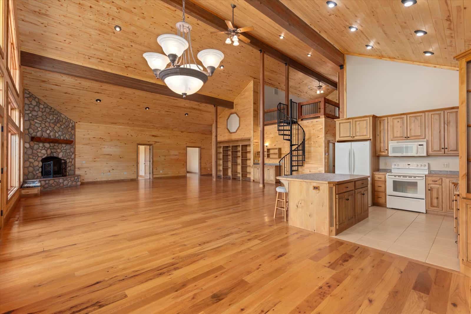 44 ± Acre Luxury Mountain Home for Sale Near Cotopaxi, CO