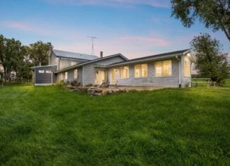Columbia County 9 Bedroom Farmette on 19.5 Acres