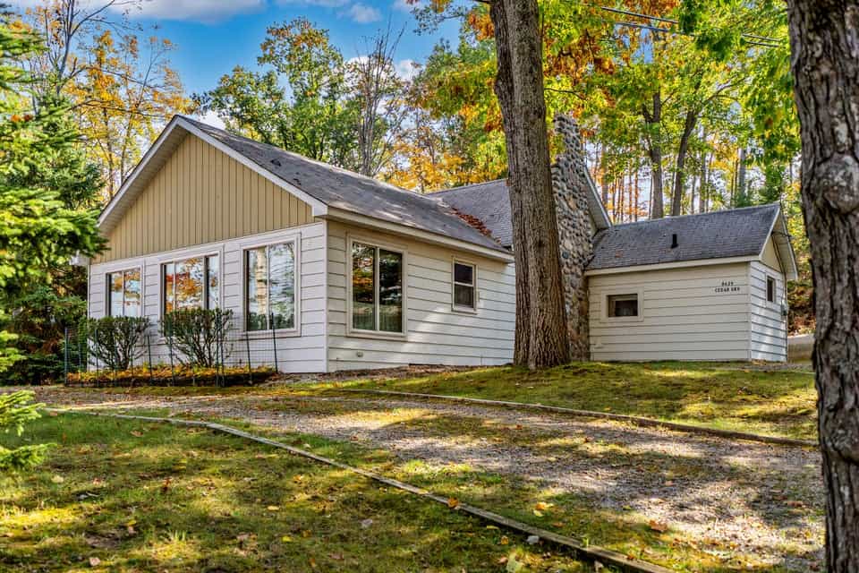Charming Vintage Home on Canada Creek Ranch – 5.5 Lots Atlanta MI