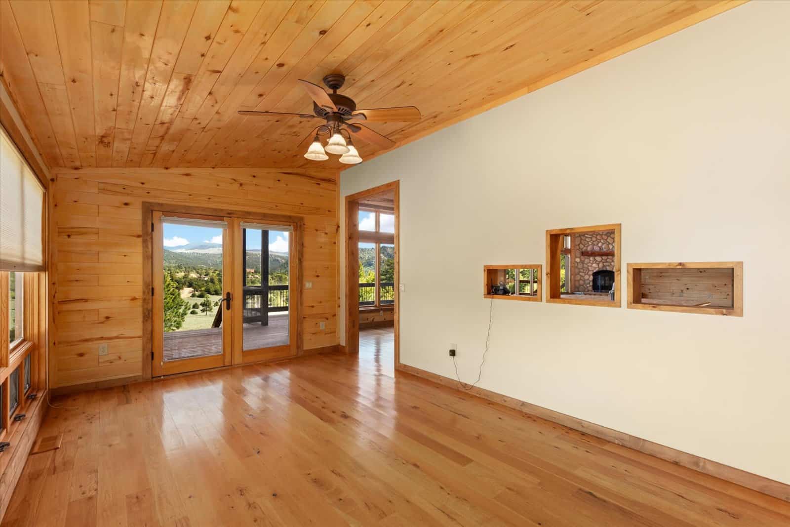 44 ± Acre Luxury Mountain Home for Sale Near Cotopaxi, CO