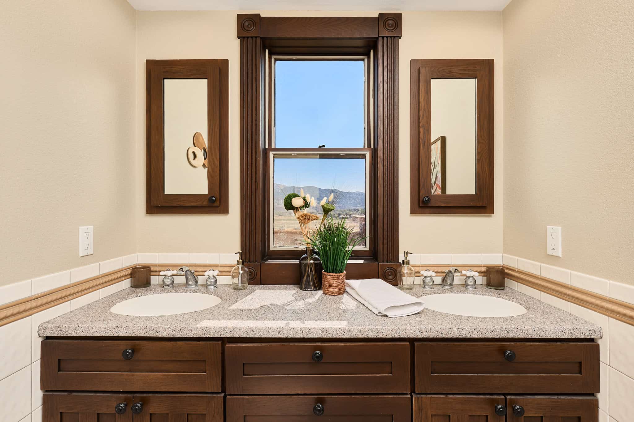 171.72 ± Acre Luxury Ranch & Home for Sale in Salida, Colorado
