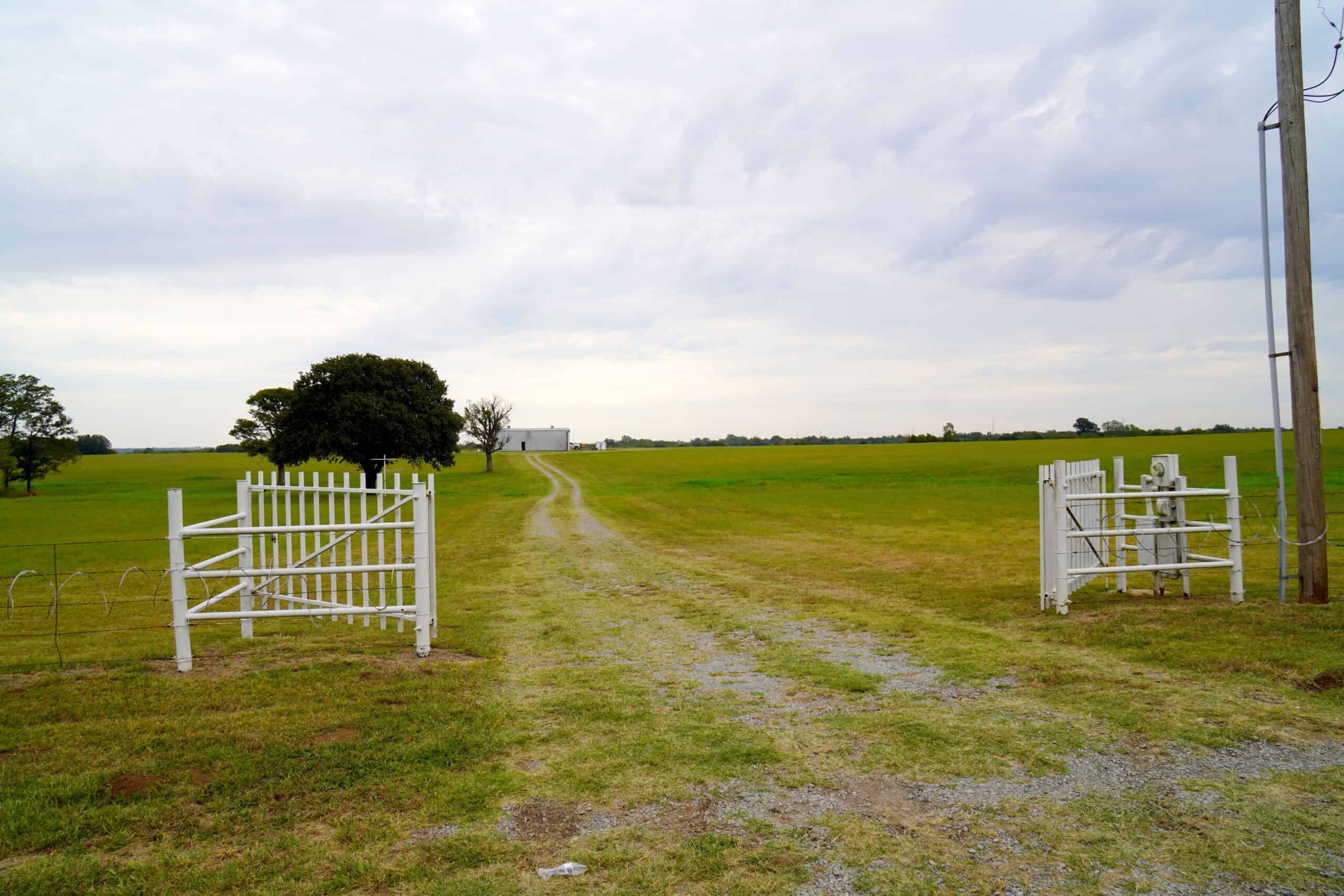 Prime Oklahoma Land With Highway Frontage & Shop For Sale