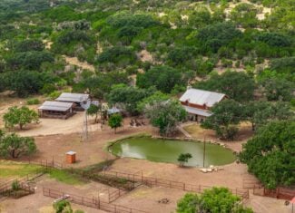 Dunbar Draw Ranch-First-Class Improvements, Exceptional Wildlife