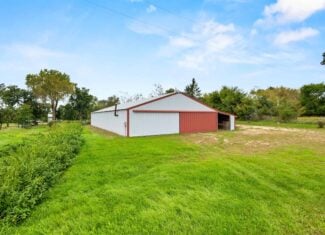 Columbia County 9 Bedroom Farmette on 19.5 Acres