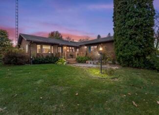 LIVE & ONLINE REAL ESTATE AUCTION – 50.82± Acres with 7-Acre Lake, Home & Outbuildings